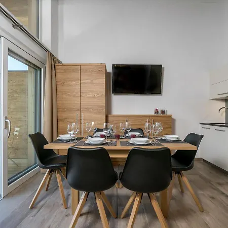 Luxurious Holiday In With Sauna Alpesi faház *